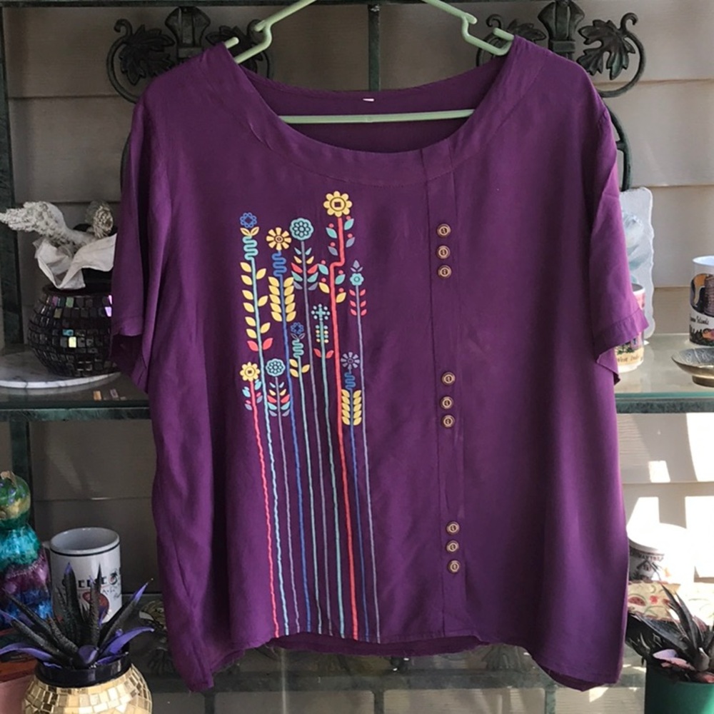 Pretty in purple. Size Large.